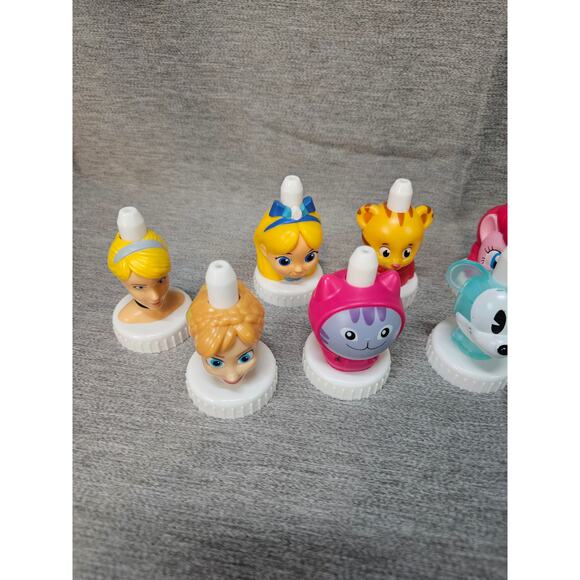 Good 2 Grow Juice Toppers Lot Of 12 Various Bottle Tops Princess Pony Pepa - Picture 2 of 4